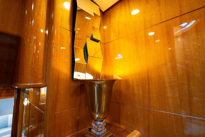 Memory Bank Yacht Photos Pics 