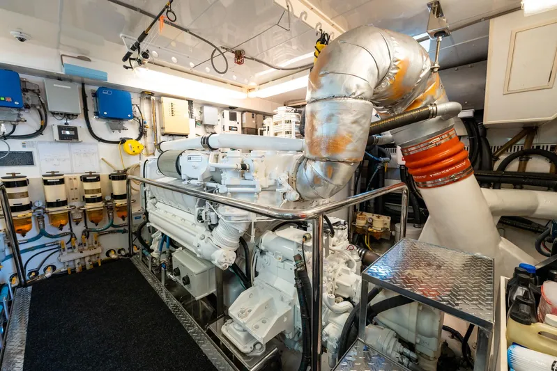 Memory Bank Yacht Photos Pics 