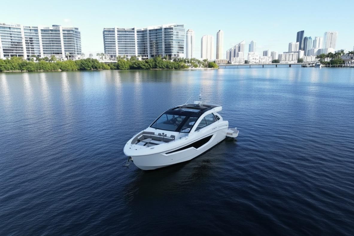 2021 Cruisers Yachts 42 