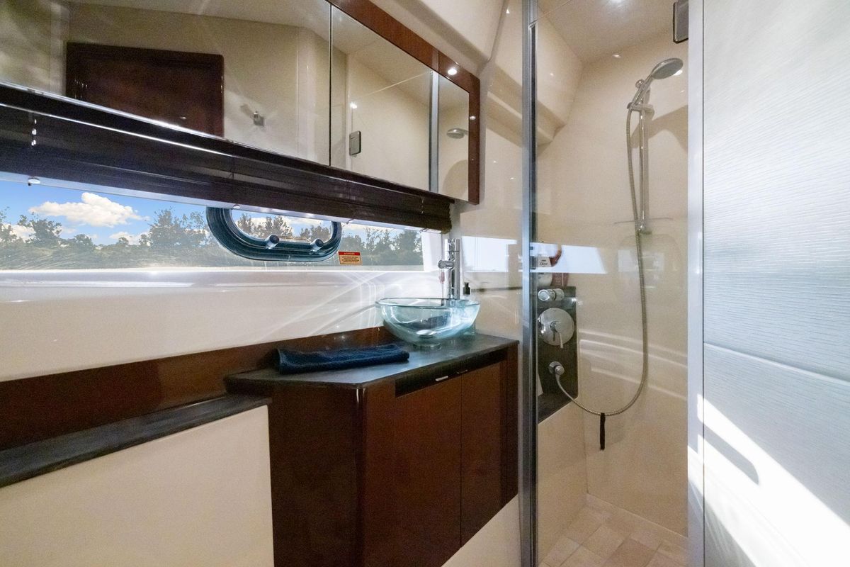 2017 Sea Ray 46 
