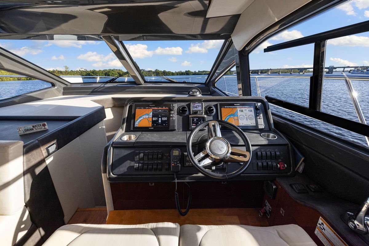 2017 Sea Ray 46 