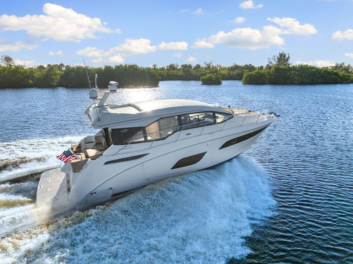 2017 Sea Ray 46 