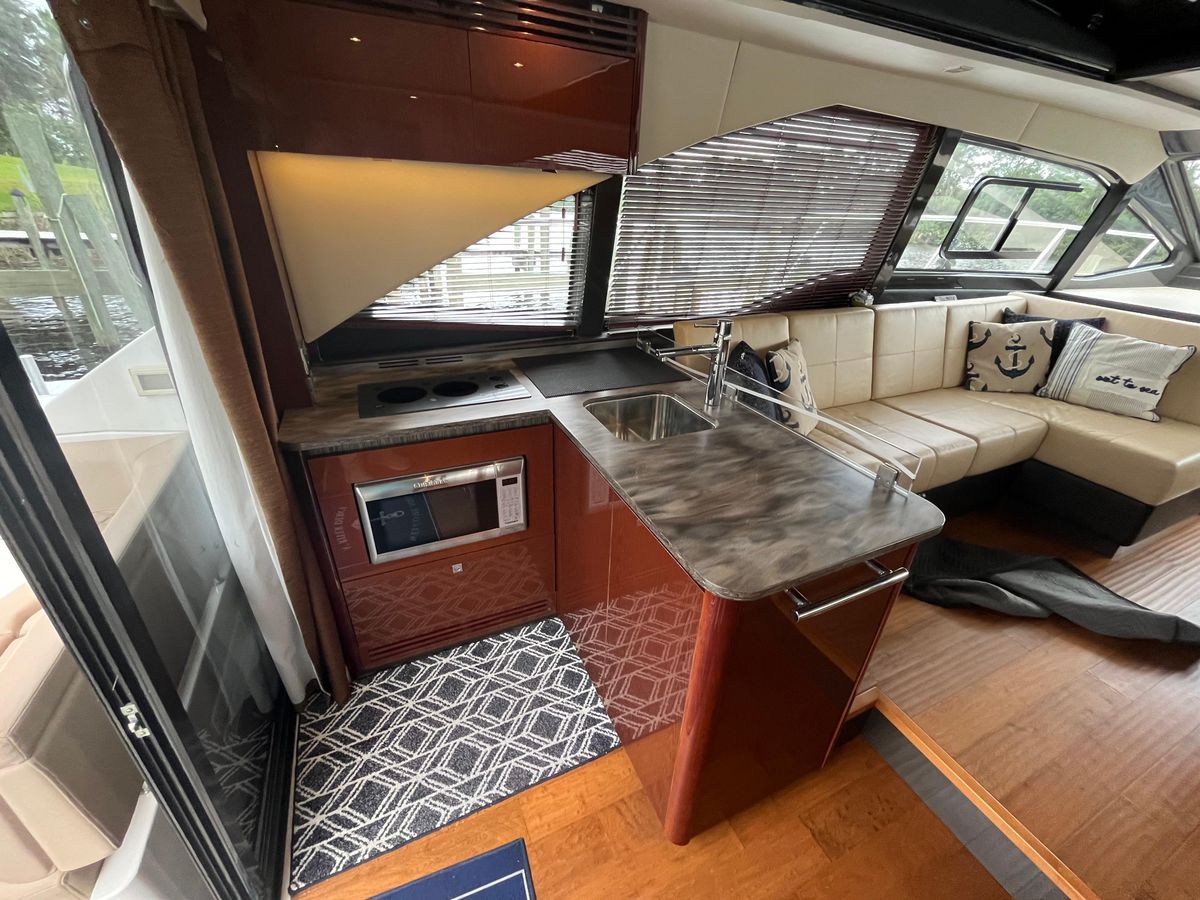 2017 Sea Ray 46 