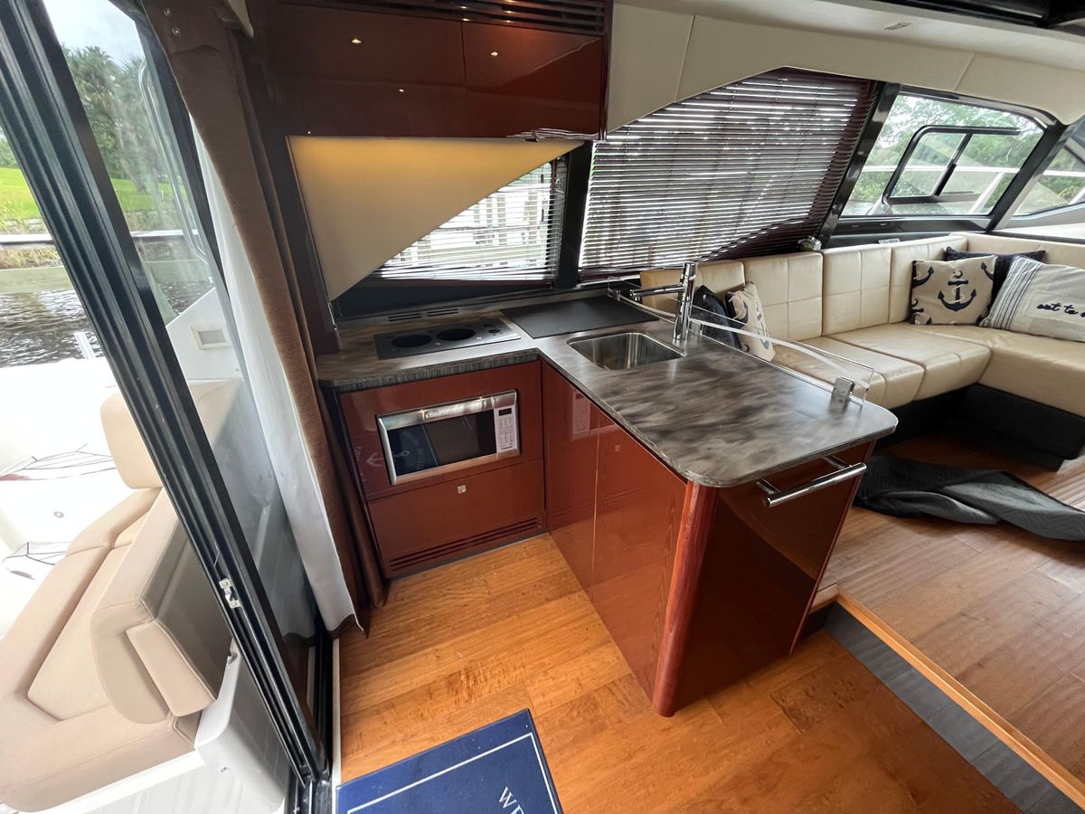 2017 Sea Ray 46 