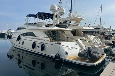 2008 Fairline Squadron 78