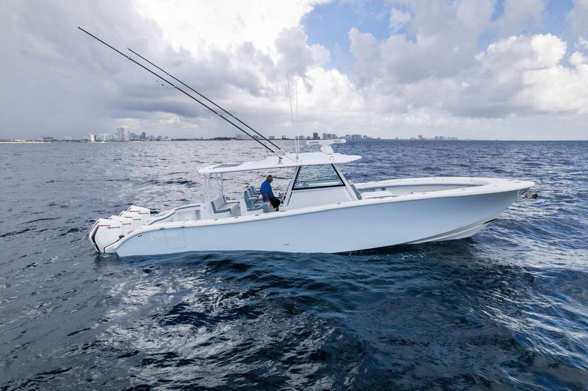 2023 Yellowfin 42 