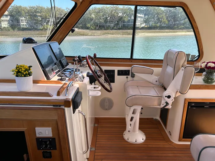 Green Heron Yacht Photos Pics 