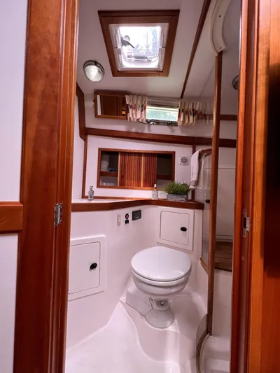 Green Heron Yacht Photos Pics 