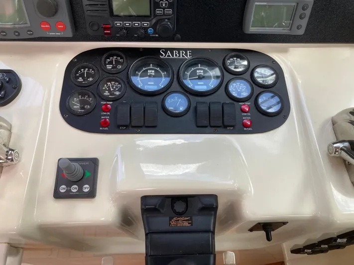 Green Heron Yacht Photos Pics 