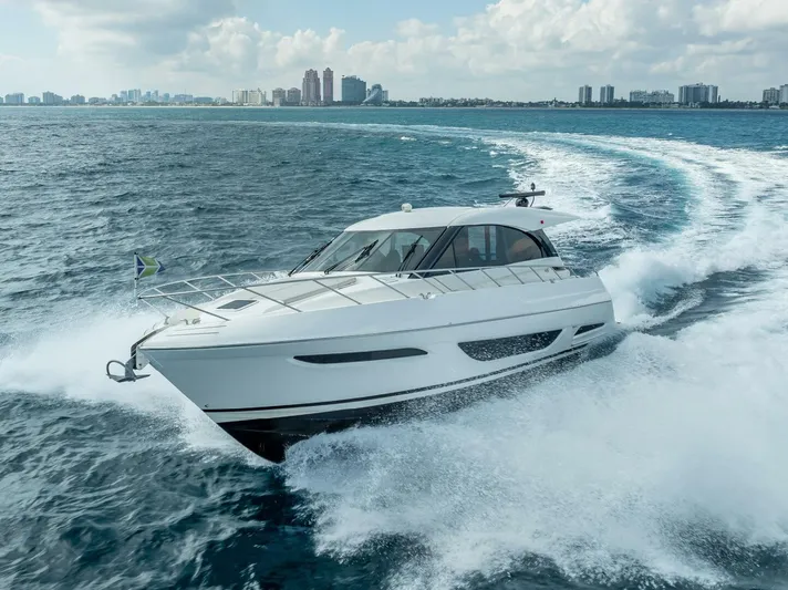 Navigator Yacht Photos Pics 