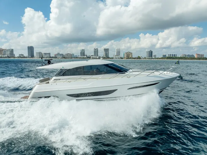 Navigator Yacht Photos Pics 