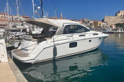 2010 Jeanneau Prestige 38 S.