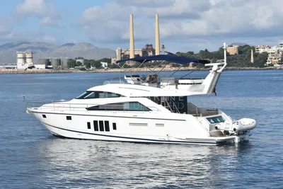 2012 Fairline Squadron 58