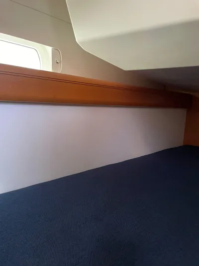 Hygge Yacht Photos Pics Interior cabin view of 2017 Jeanneau Sun Odyssey 479 sailboat.