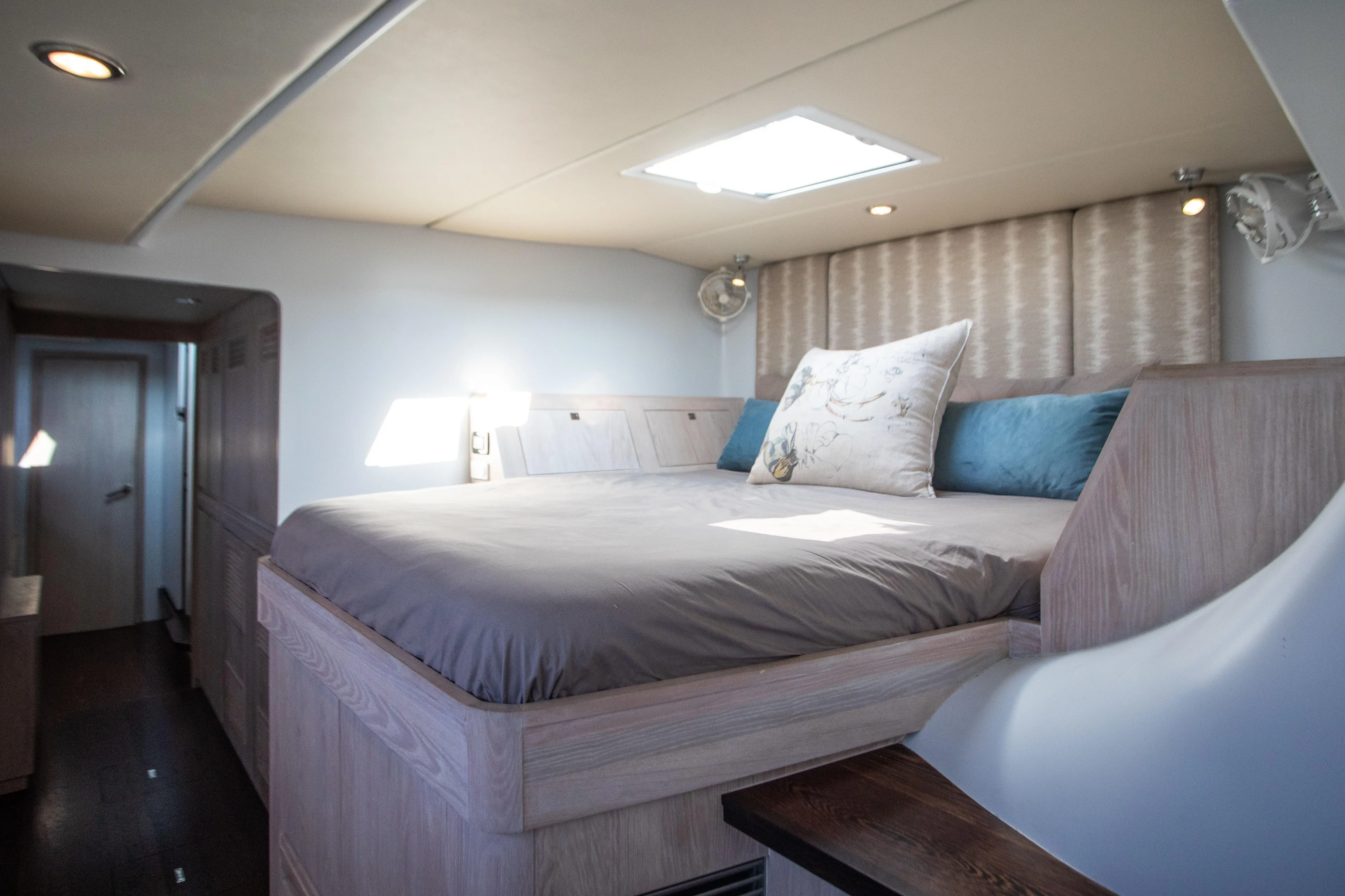 Ondine Blue Yacht Photos Pics Luxurious bedroom interior in 2016 Balance 526 yacht with skylight and elegant bedding.