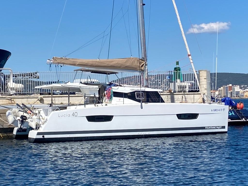 Fountaine Pajot Lucia 40 | 2017 | 12m - Girona | Boatshop24