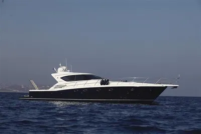 Uniesse 57