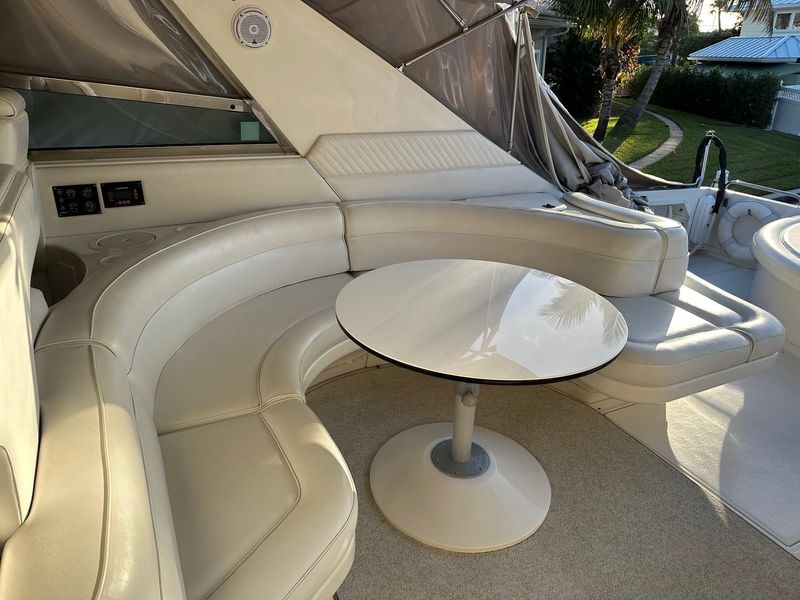 1995 Sea Ray 630 Sundancer