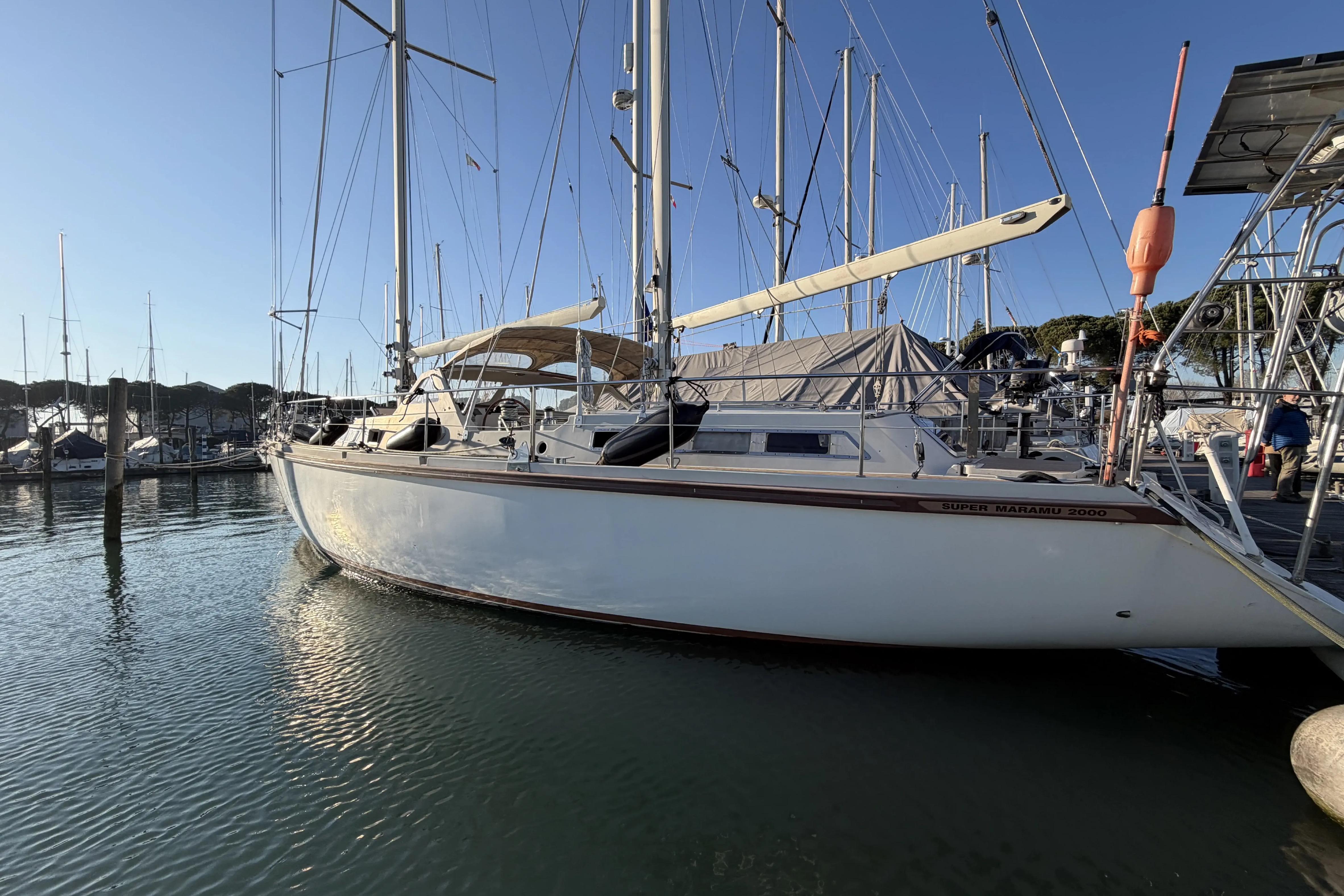 2002 Amel Super Maramu 2000