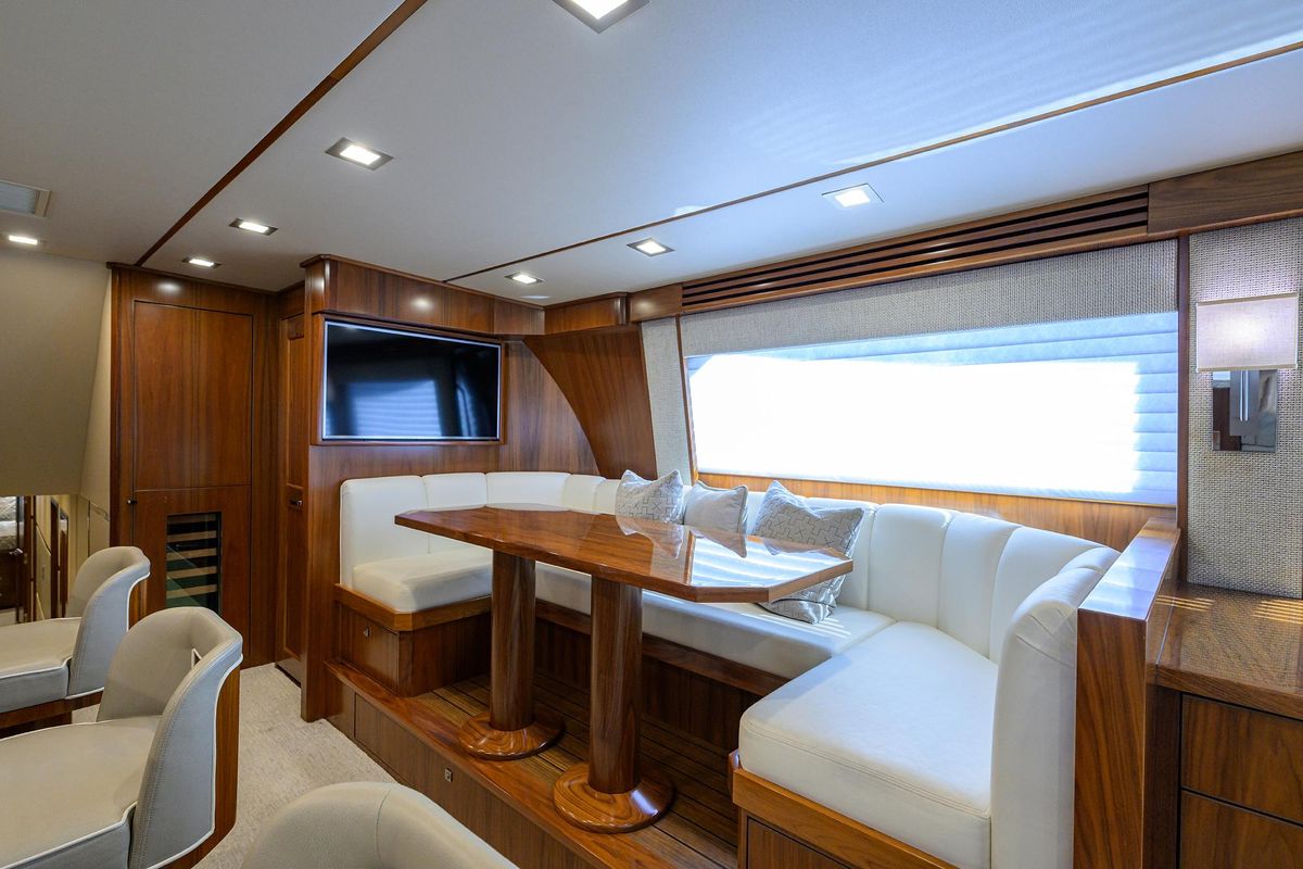 2019 Viking 80 