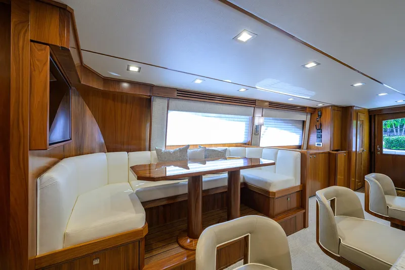 Lamplighter Yacht Photos Pics Viking 80 LAMPLIGHTER -  Dinette & Galley Bar Stools