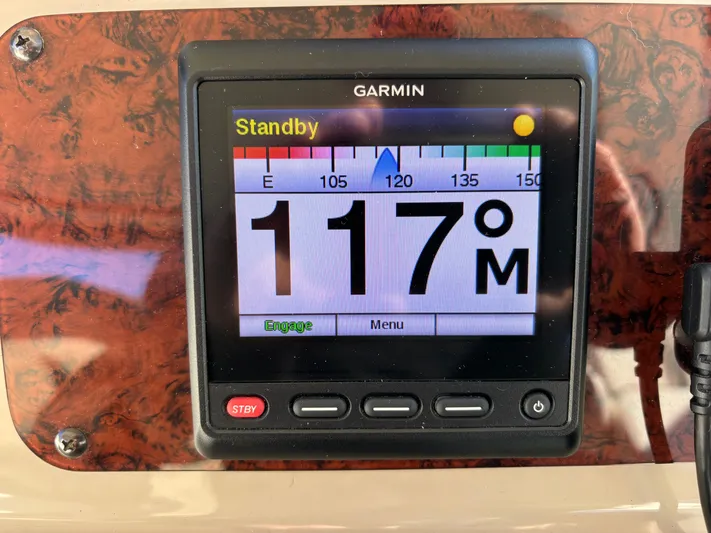 Dragon Fly Yacht Photos Pics Garmin Auto Pilot