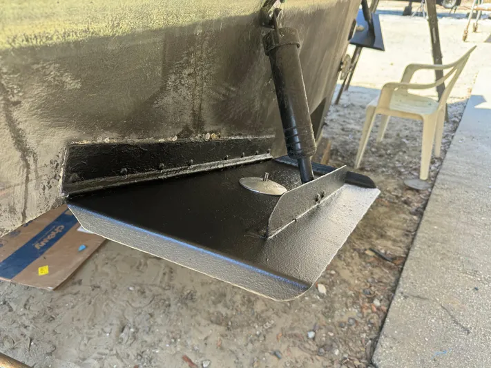 Dragon Fly Yacht Photos Pics Trim Tabs 9-24