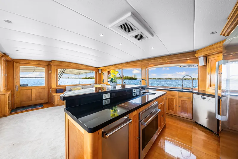 Bahama Belle Yacht Photos Pics 