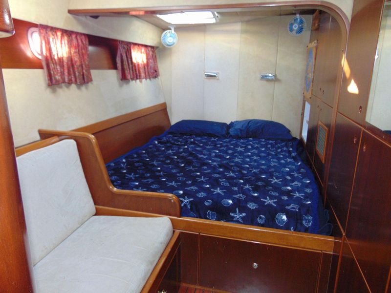 1999 Fountaine Pajot Marquises