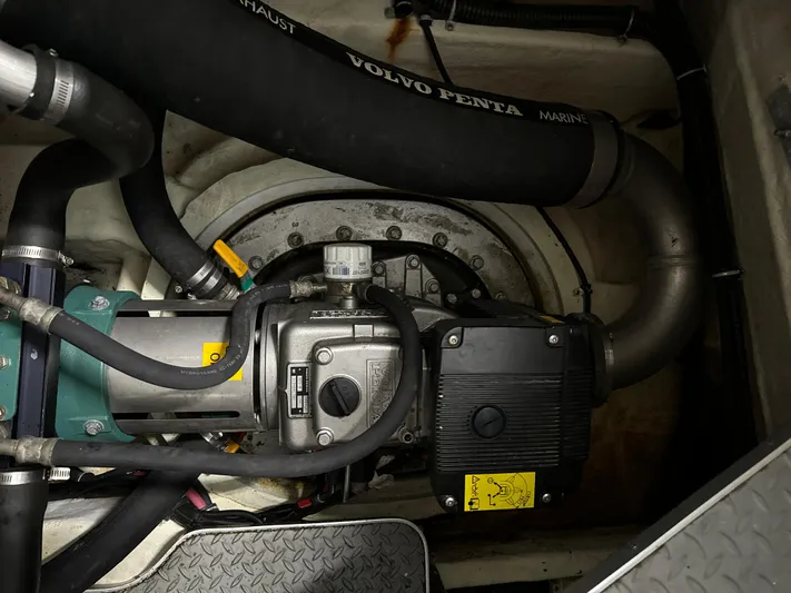 Life Goes On Yacht Photos Pics 