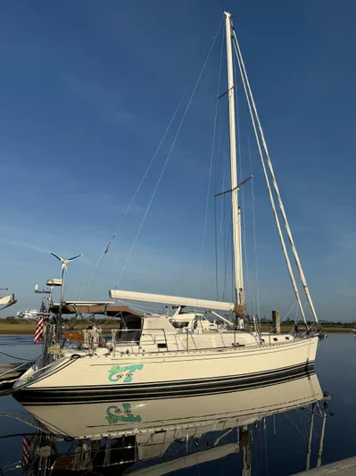 Miss T Yacht Photos Pics 