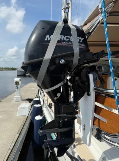 Miss T Yacht Photos Pics 