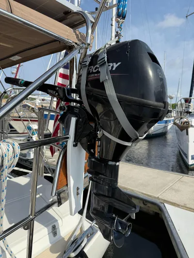 Miss T Yacht Photos Pics 