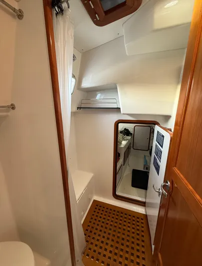 Miss T Yacht Photos Pics 