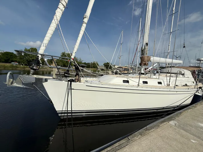 Miss T Yacht Photos Pics 