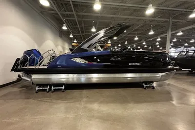 BARLETTA BOATS R23UCA