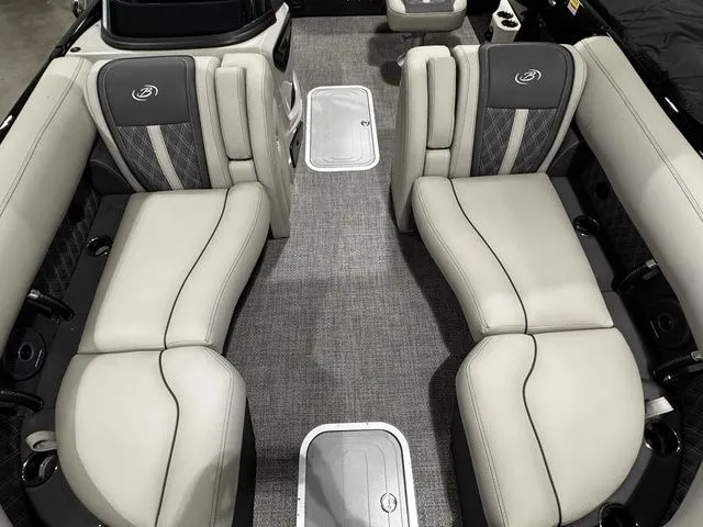 2025 Barletta Boats R23UCA interior with luxurious seating and modern design.