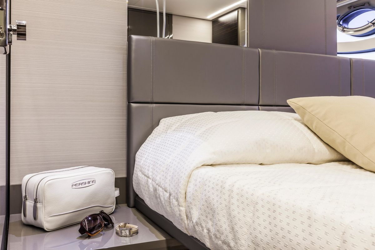 2020 Pershing 62 