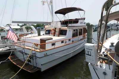 Marine Trader Double Cabin