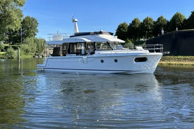 2024 Beneteau Swift Trawler 41 Fly