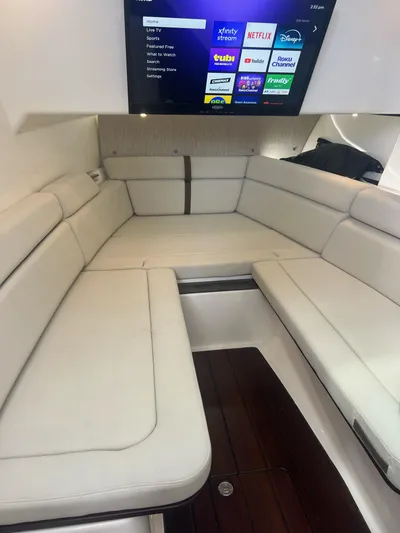 35 Realm Yacht Photos Pics 