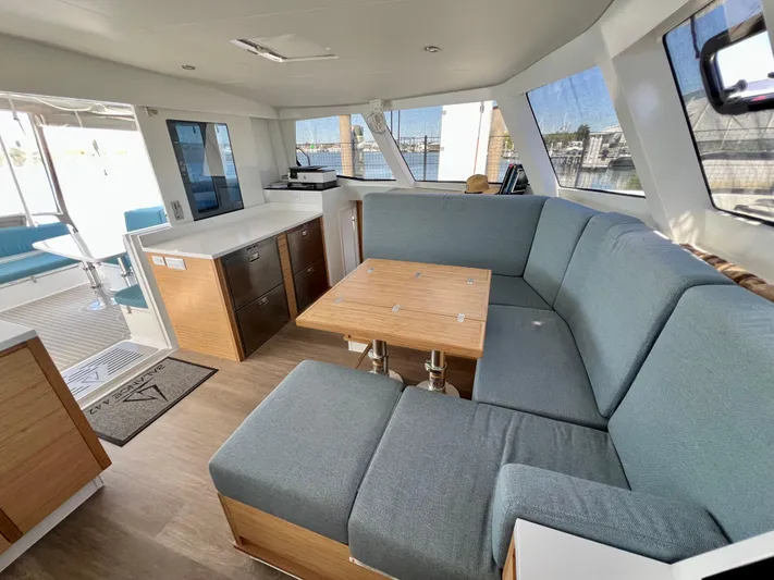 Silver Chain Yacht Photos Pics 