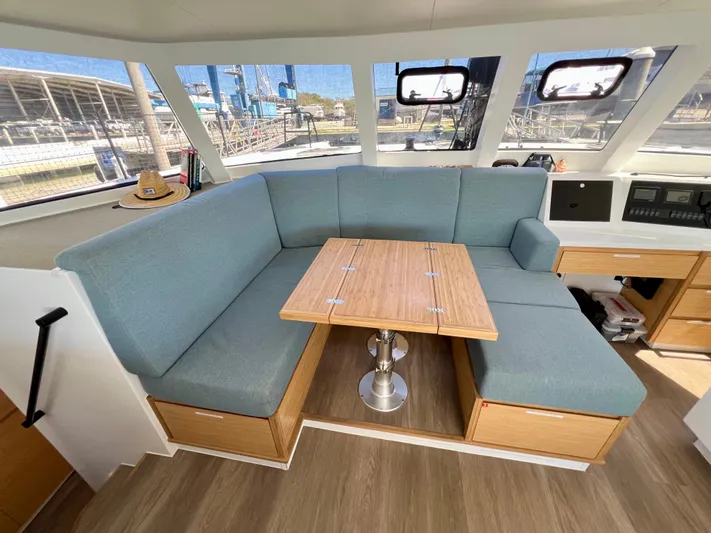 Silver Chain Yacht Photos Pics 