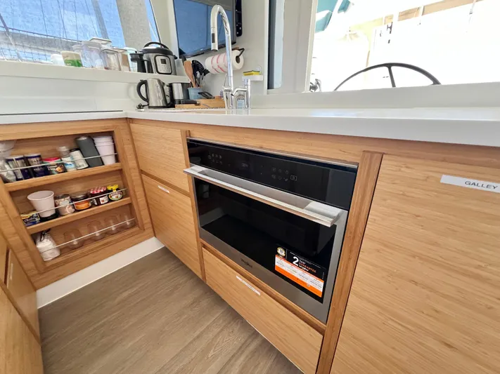 Silver Chain Yacht Photos Pics 