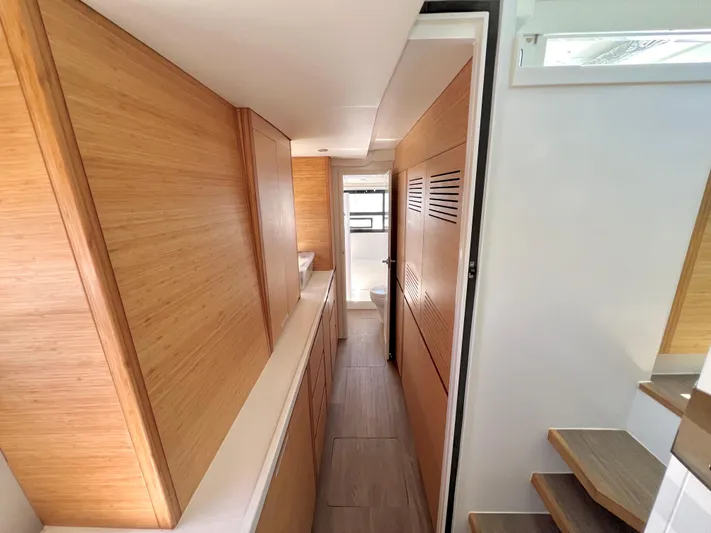 Silver Chain Yacht Photos Pics 