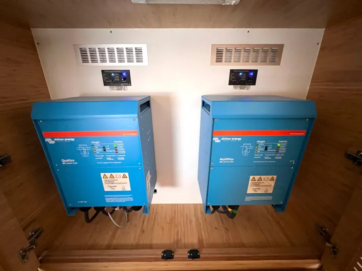 Silver Chain Yacht Photos Pics 