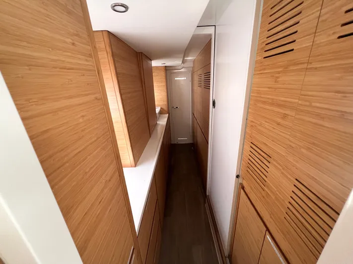 Silver Chain Yacht Photos Pics 