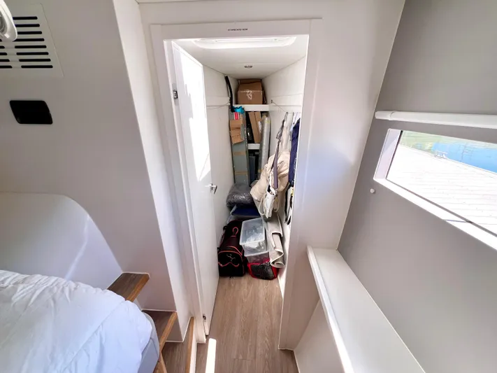 Silver Chain Yacht Photos Pics 