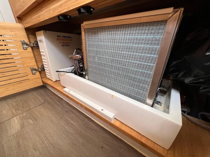 Silver Chain Yacht Photos Pics 