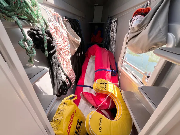 Silver Chain Yacht Photos Pics 